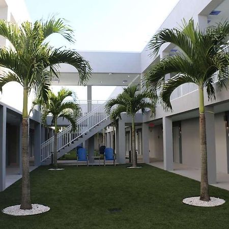 Star Suites - A Vero Beach Hotel Esterno foto
