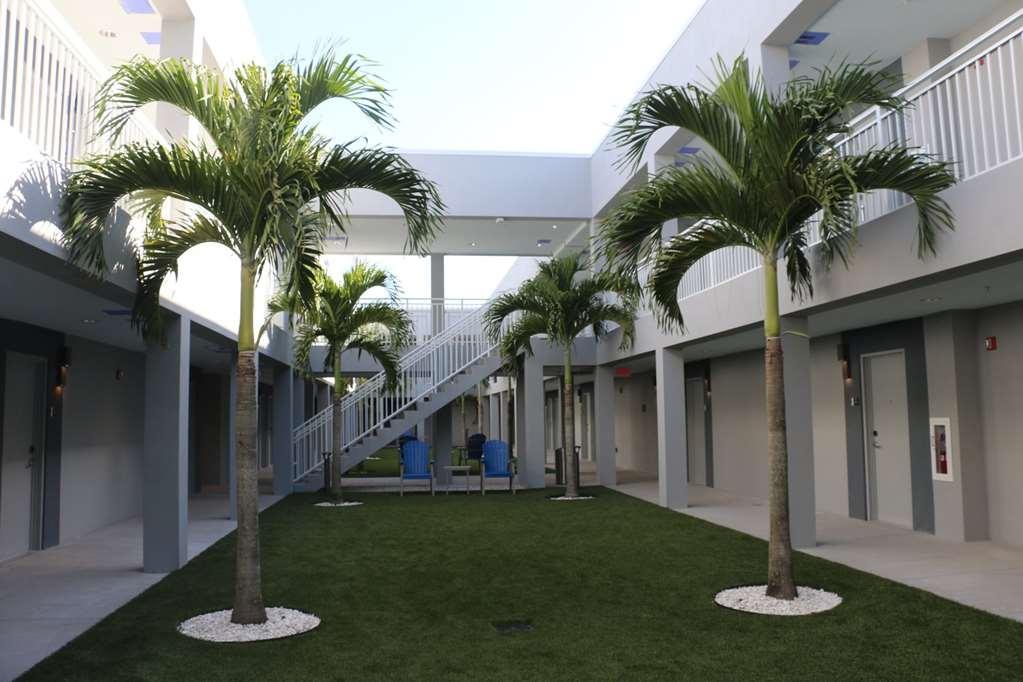Star Suites - A Vero Beach Hotel Esterno foto